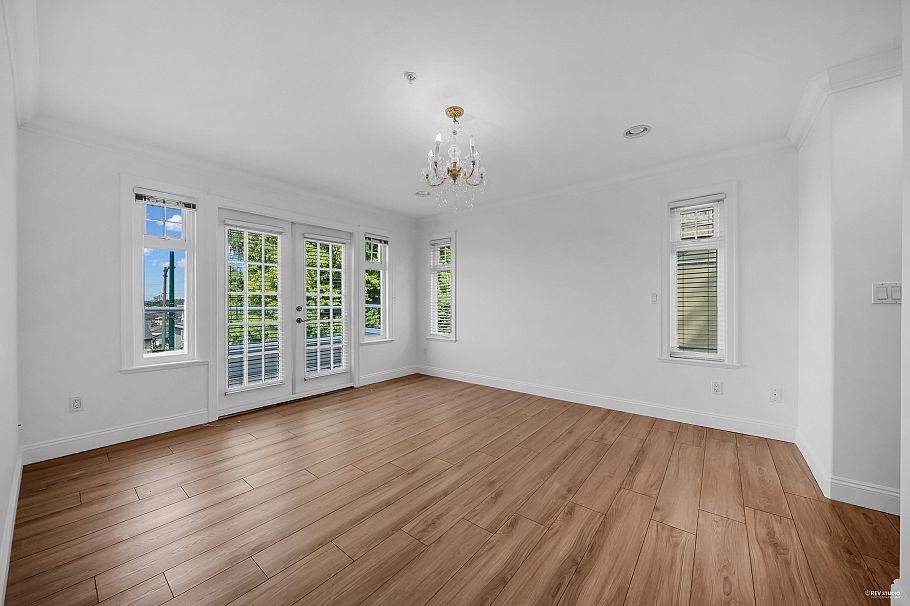 7938 Victoria Drive Vancouver, BC - 19