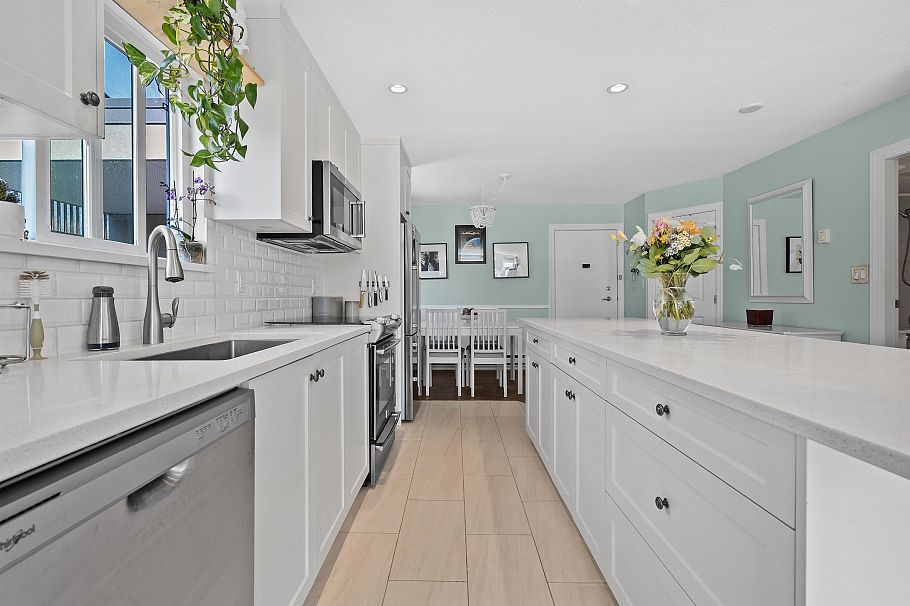 305 2110 Cornwall Avenue Vancouver, BC - 5