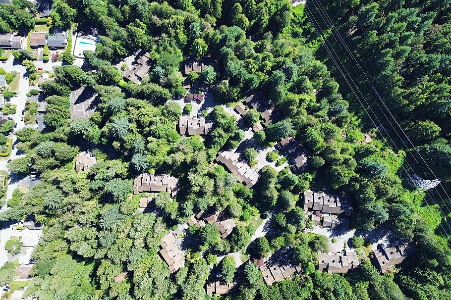 887 Frederick Road North Vancouver, BC - 39