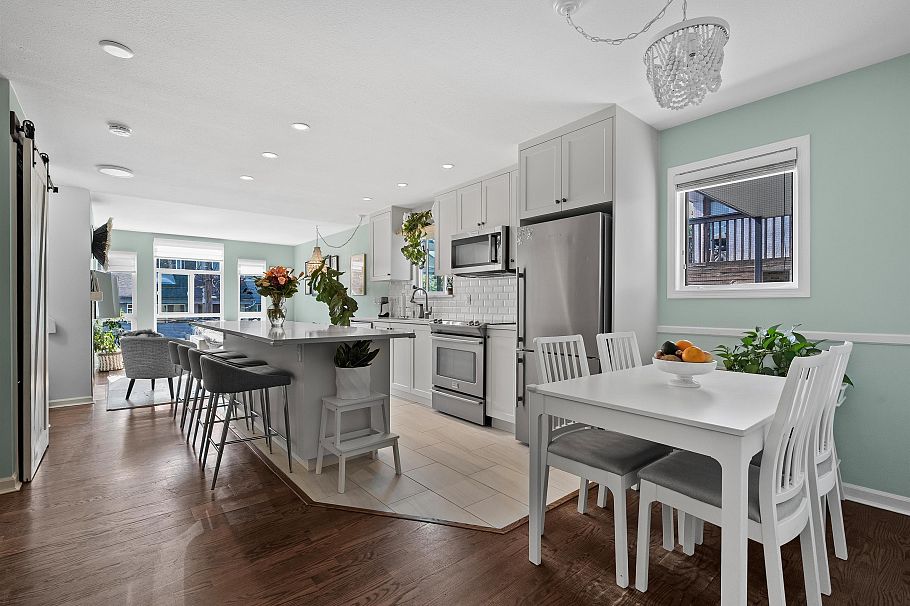 305 2110 Cornwall Avenue Vancouver, BC - 9