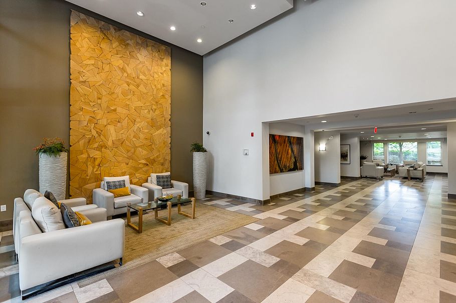 311 119 W 22nd Street North Vancouver, BC - 31