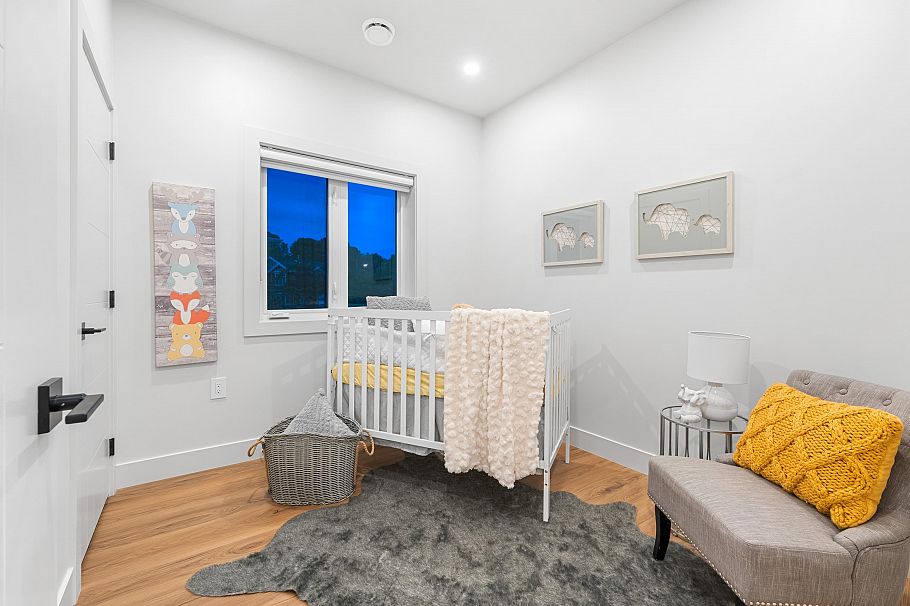 1810 E 55th Avenue Vancouver, BC - 25