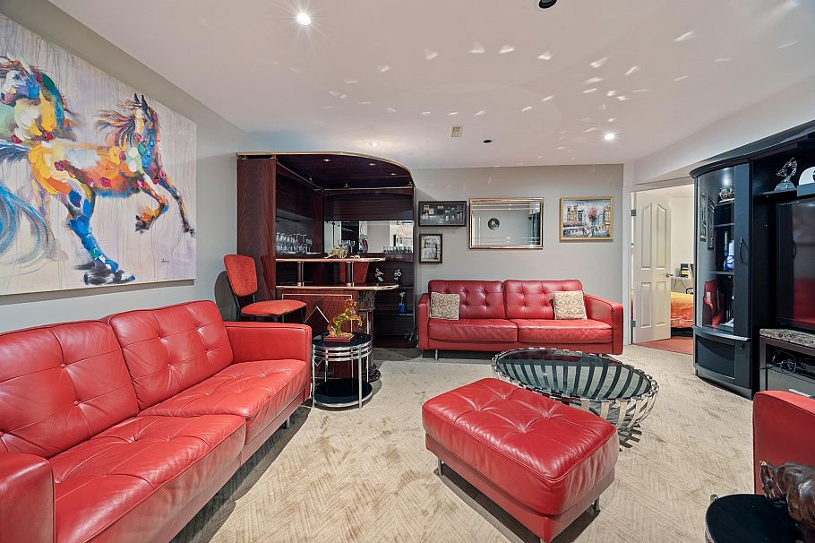 1766 Emerson Court North Vancouver, BC - 23