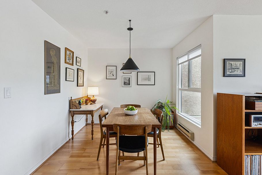 304 2121 W 5th Avenue Vancouver, BC - 2