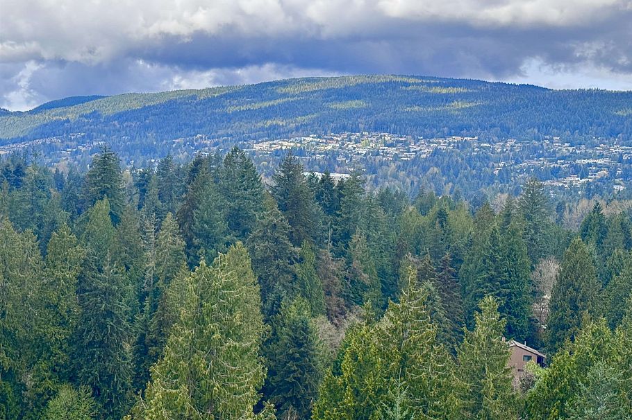 1812 2016 Fullerton Avenue North Vancouver, BC - 2