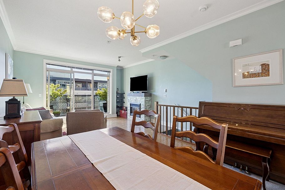 22 728 W 14th Street North Vancouver, BC - 8