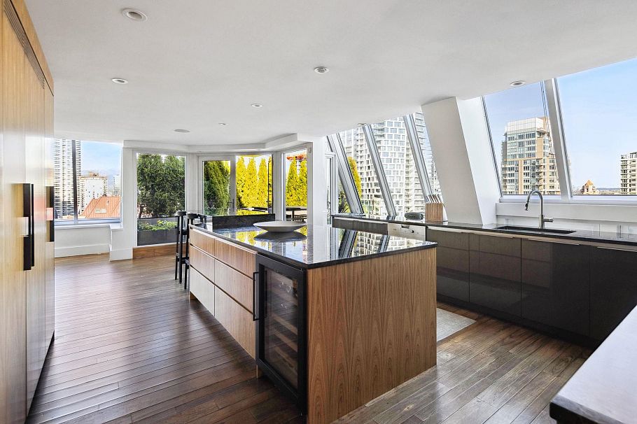 PH2501 1020 Harwood Street Vancouver, BC - 19