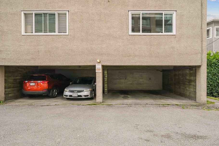 2 1235 W 10th Avenue Vancouver, BC - 21