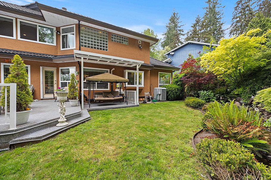 1766 Emerson Court North Vancouver, BC - 33