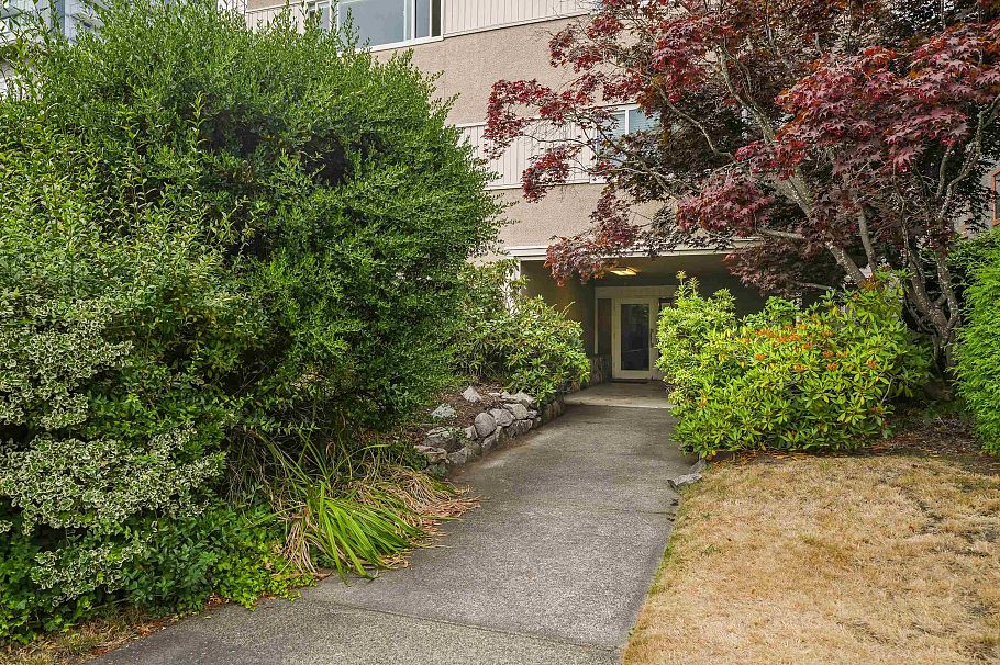 2 1235 W 10th Avenue Vancouver, BC - 19