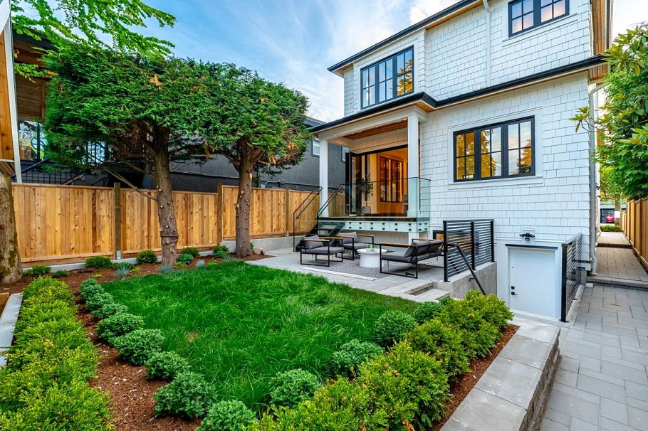 5080 Prince Edward Street Vancouver, BC - 10