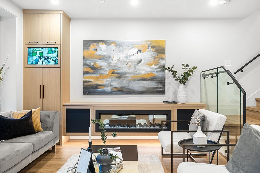 1810 E 55th Avenue Vancouver, BC - 3