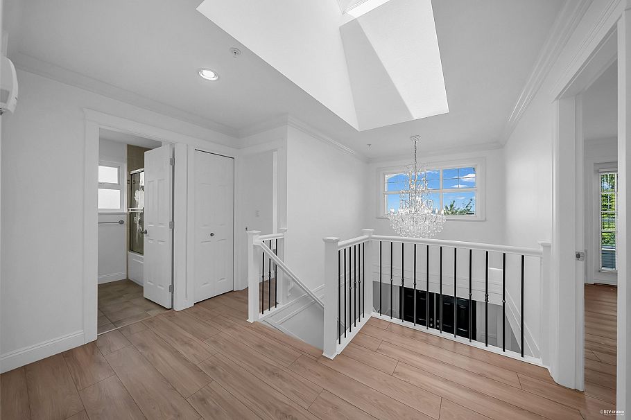 7938 Victoria Drive Vancouver, BC - 17