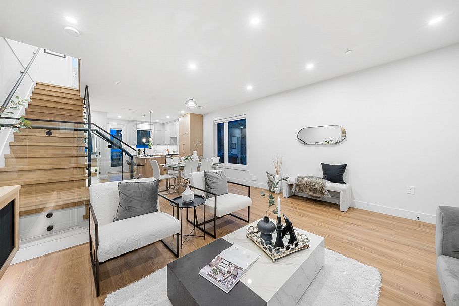 1810 E 55th Avenue Vancouver, BC - 5