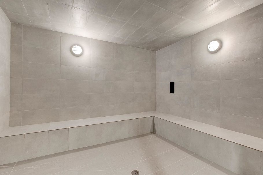 705 233 Robson Street Vancouver, BC - 9