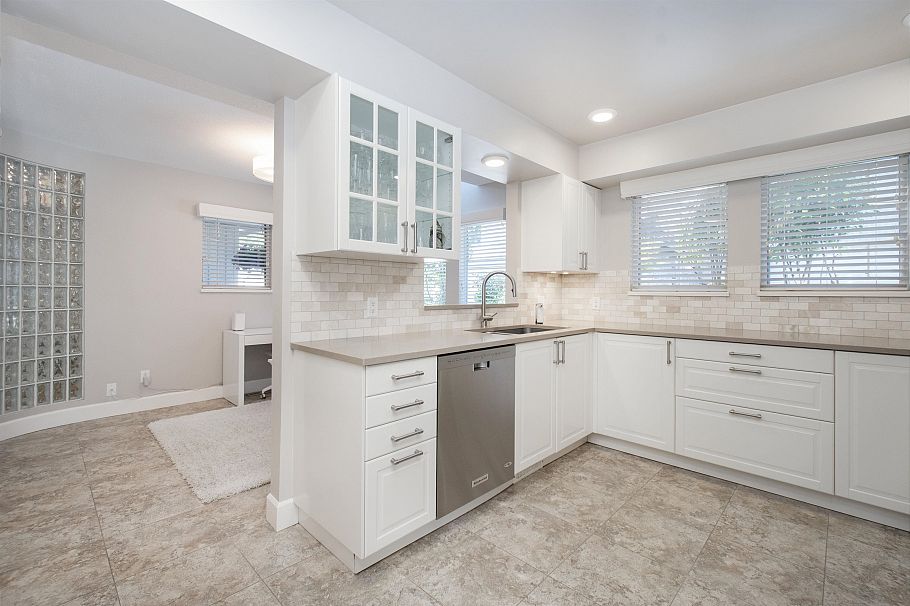 37 1001 Northlands Drive North Vancouver, BC - 10