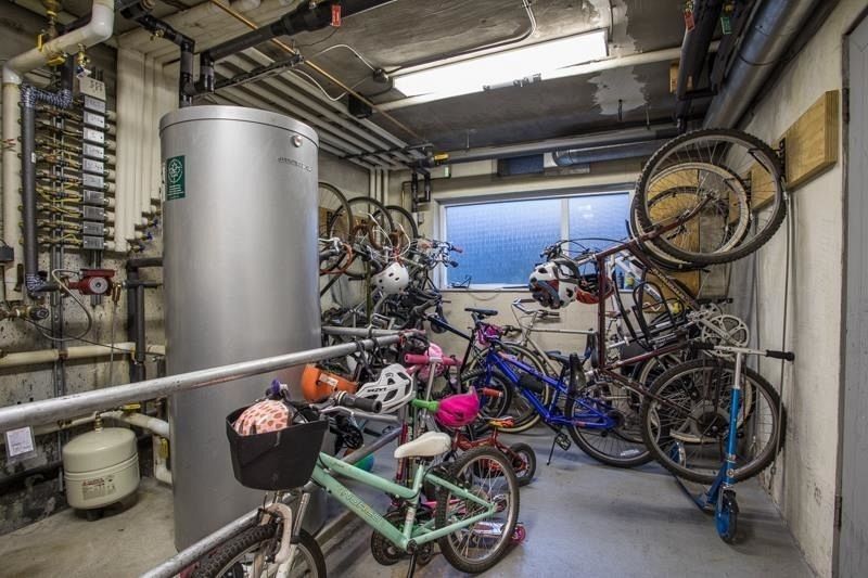 101 1075 W 13th Avenue Vancouver, BC - 19