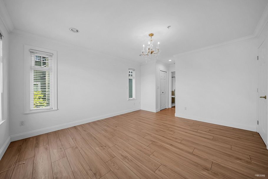 7938 Victoria Drive Vancouver, BC - 20