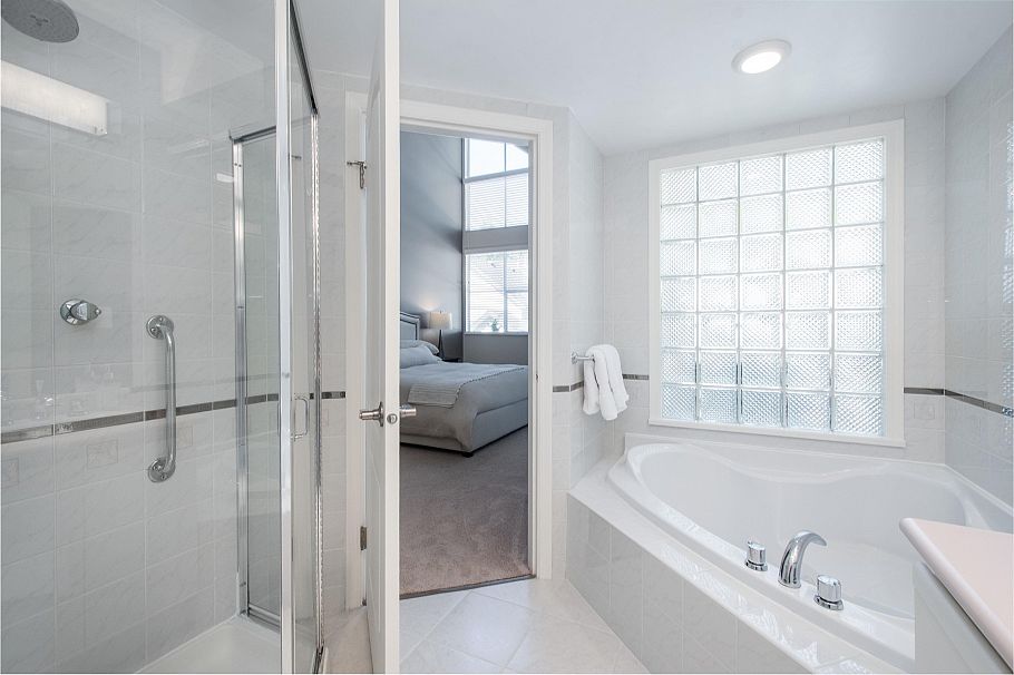 37 1001 Northlands Drive North Vancouver, BC - 32