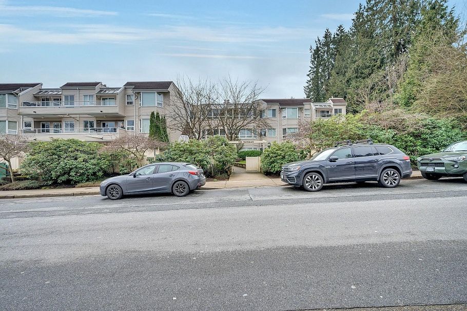 308 1155 Ross Road North Vancouver, BC - 27