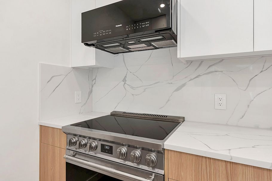 1340 W 7th Avenue Vancouver, BC - 19