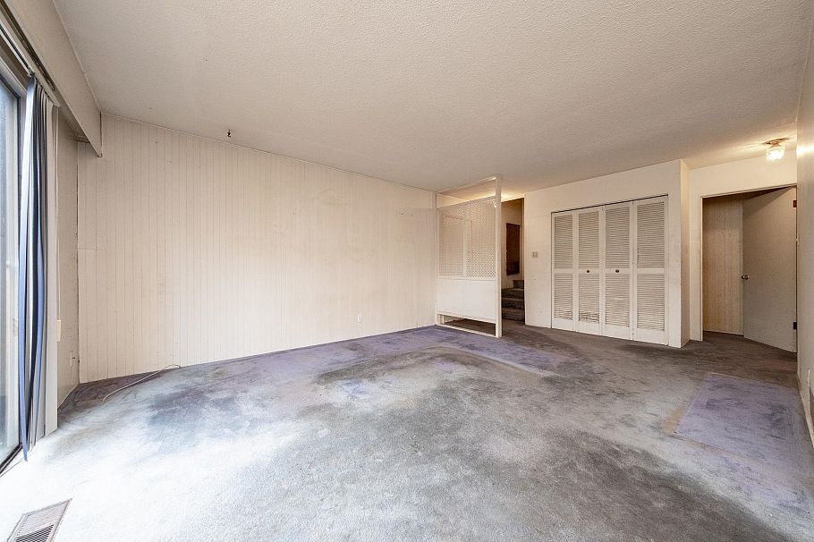 1122 Premier Street North Vancouver, BC - 6