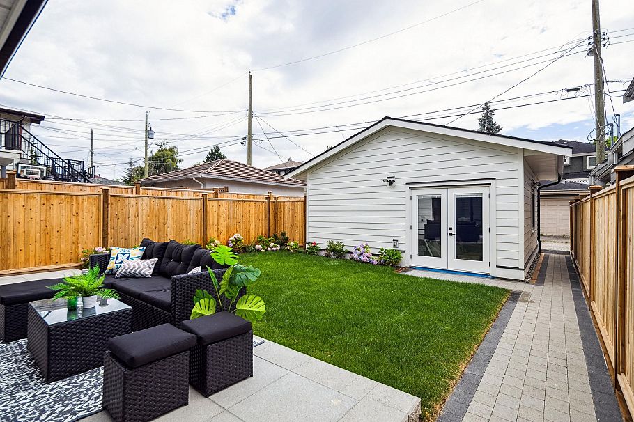 2 250 E 39th Avenue Vancouver, BC - 35