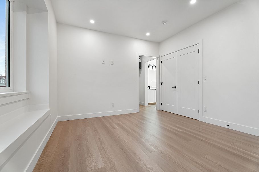 5873 Culloden Street Vancouver, BC - 11