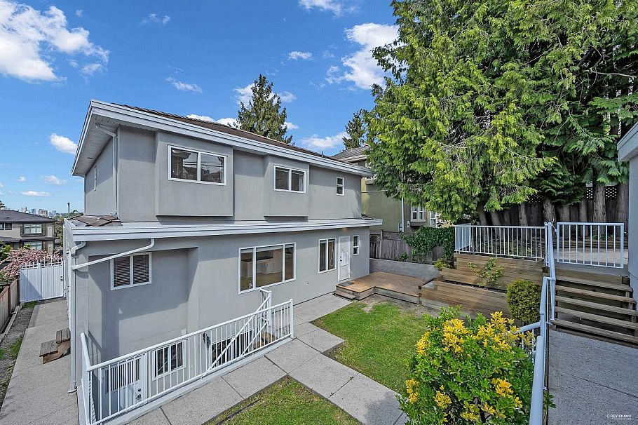 7938 Victoria Drive Vancouver, BC - 4