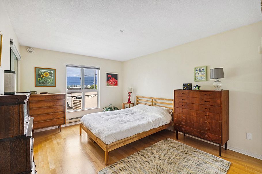 304 2121 W 5th Avenue Vancouver, BC - 16