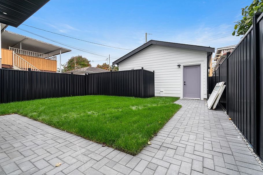 5873 Culloden Street Vancouver, BC - 19