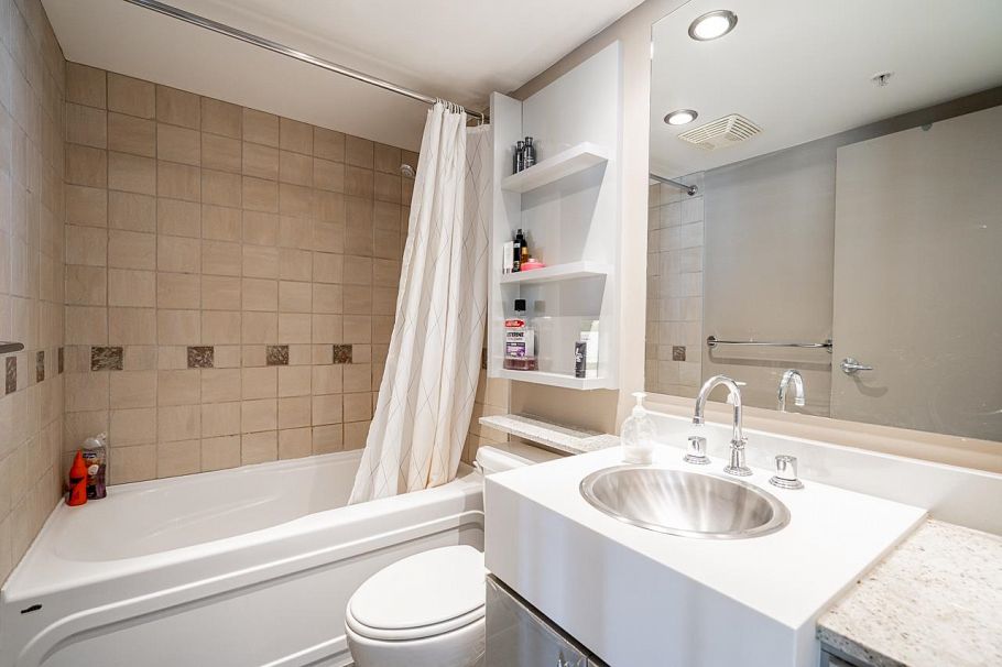 2508 1495 Richards Street Vancouver, BC - 25