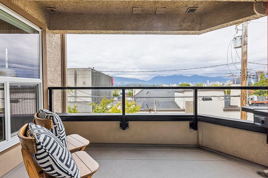 304 2121 W 5th Avenue Vancouver, BC - 24