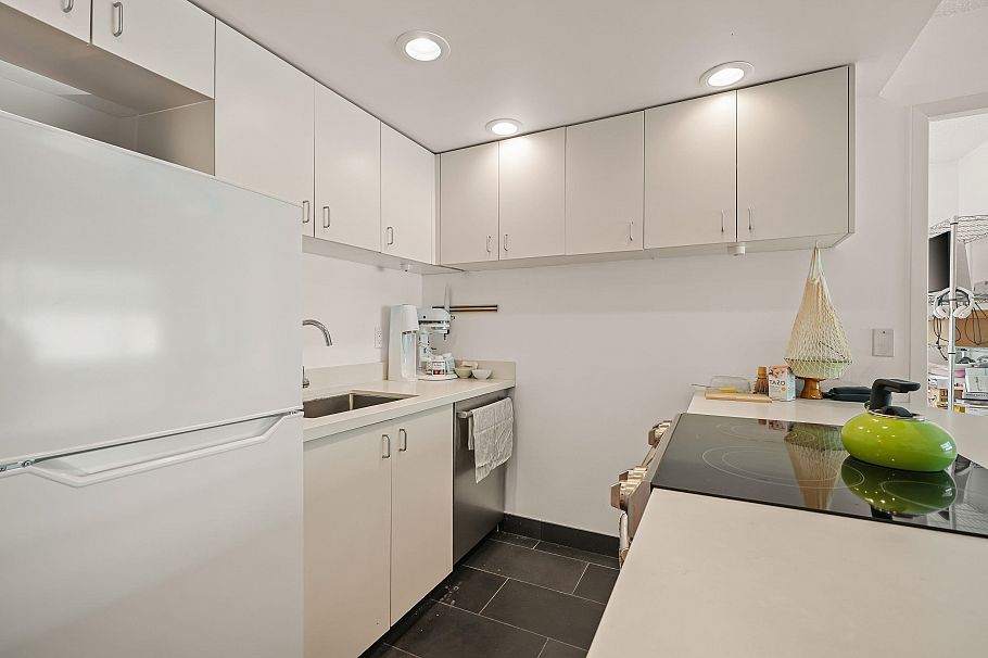 2 1235 W 10th Avenue Vancouver, BC - 4