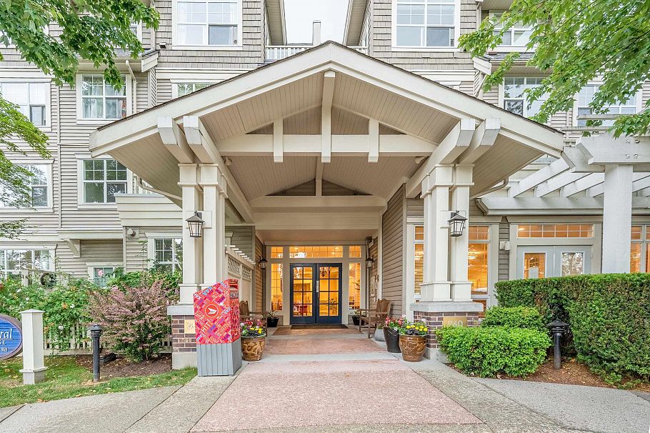 416 960 Lynn Valley Road North Vancouver, BC - 22