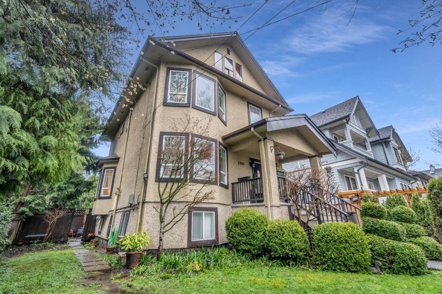 2385 W 7th Avenue Vancouver, BC - 33
