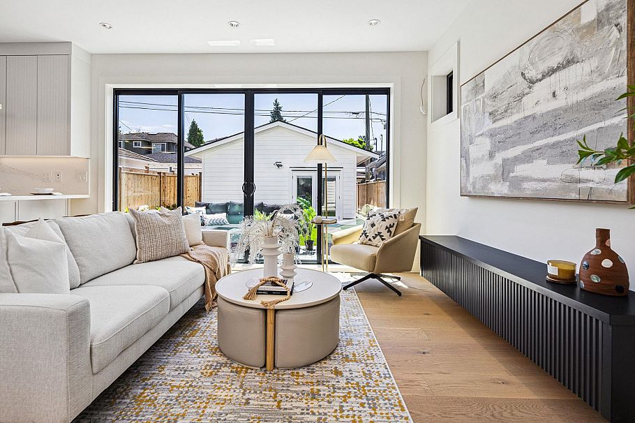 2 250 E 39th Avenue Vancouver, BC - 6