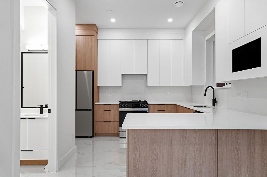 5873 Culloden Street Vancouver, BC - 5