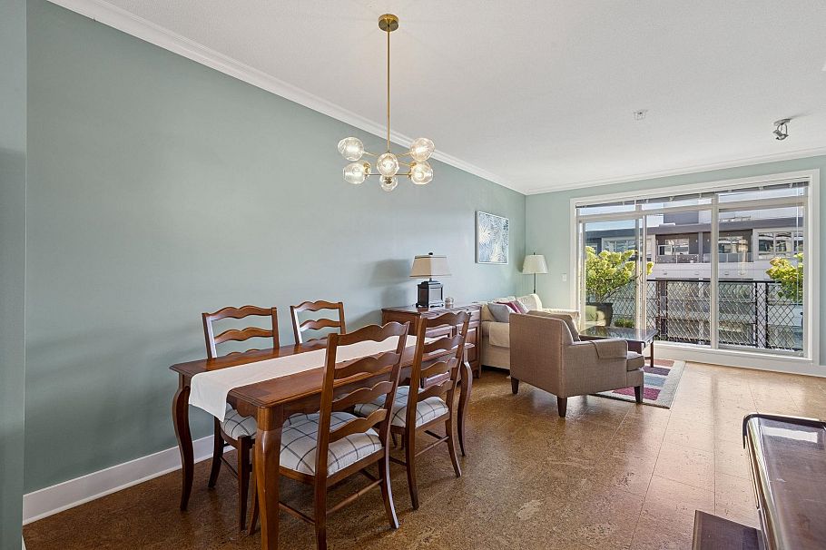 22 728 W 14th Street North Vancouver, BC - 7