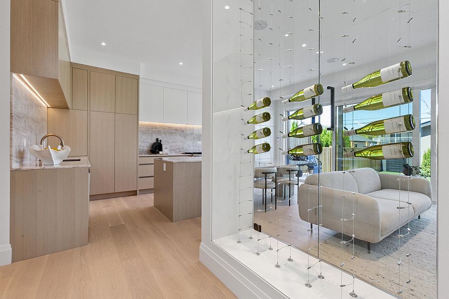 2 1243 E 27th Avenue Vancouver, BC - 4