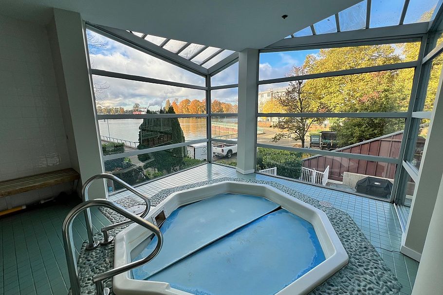 1950 E Kent South Avenue Vancouver, BC - 19