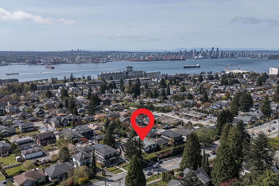635 E Keith Road North Vancouver, BC - 35
