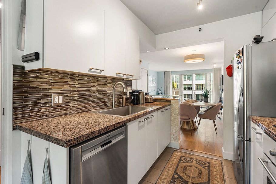 515 888 Beach Avenue Vancouver, BC - 14