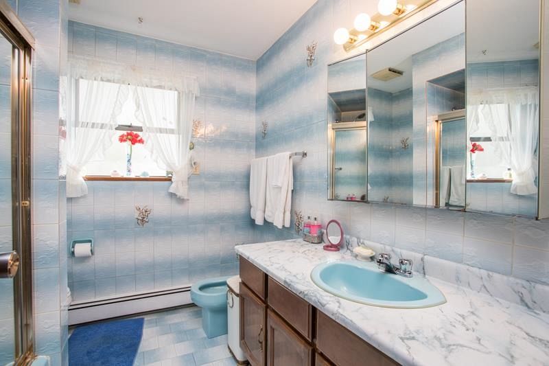 635 E Keith Road North Vancouver, BC - 14