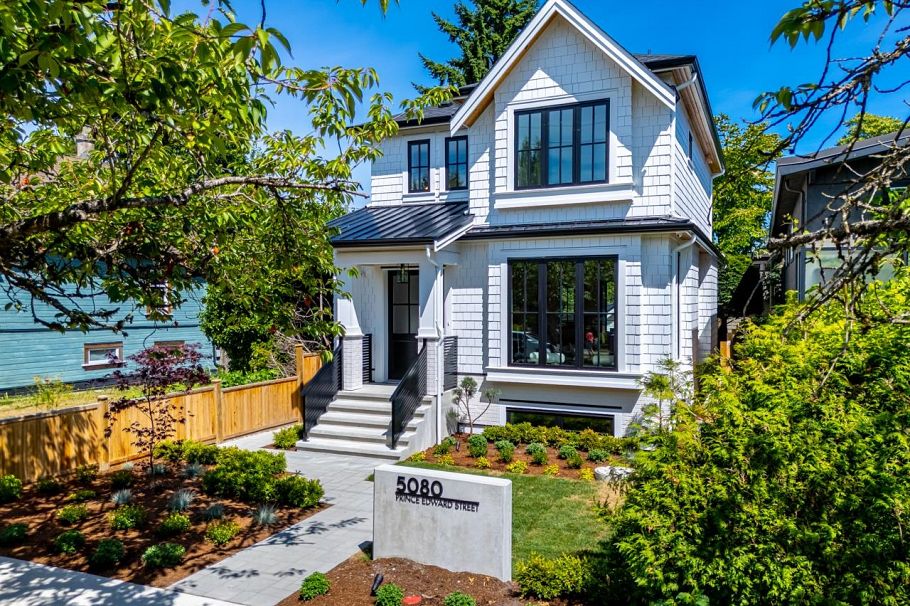 5080 Prince Edward Street Vancouver, BC - 1