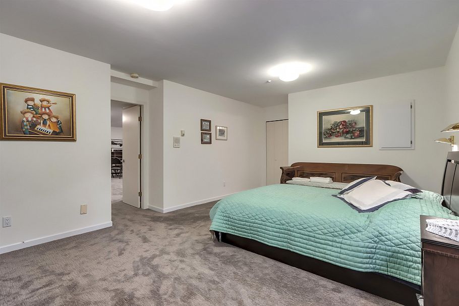 4543 W 11th Avenue Vancouver, BC - 25