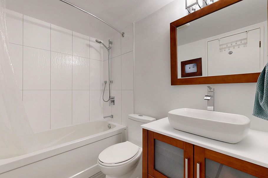 208 2173 W 6th Avenue Vancouver, BC - 15