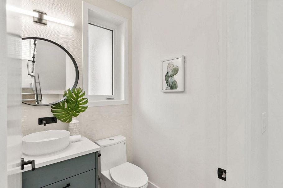 525 E 11th Avenue Vancouver, BC - 7