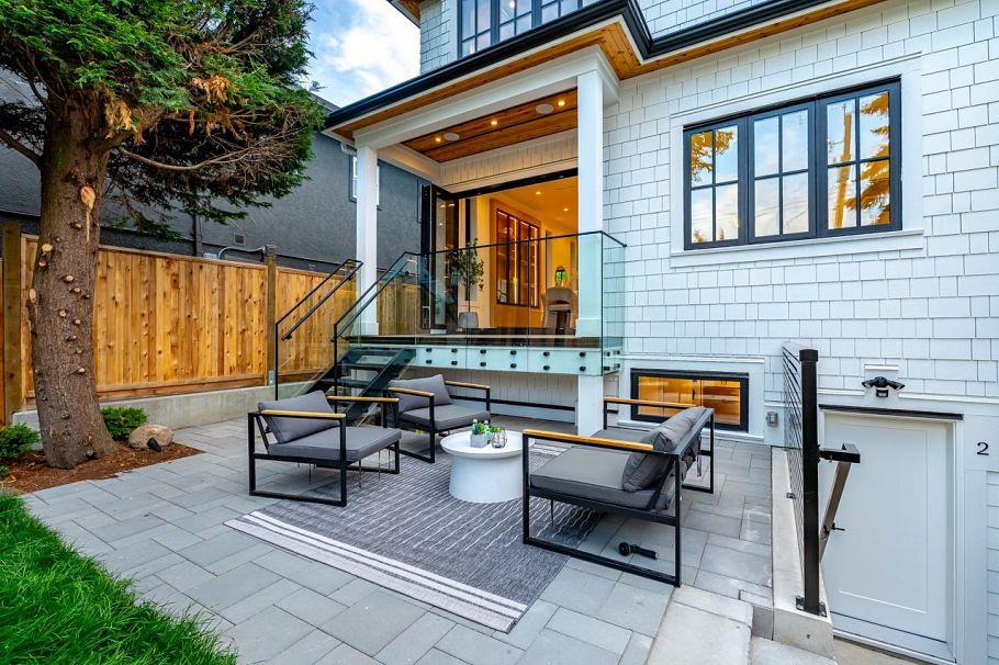 5080 Prince Edward Street Vancouver, BC - 9