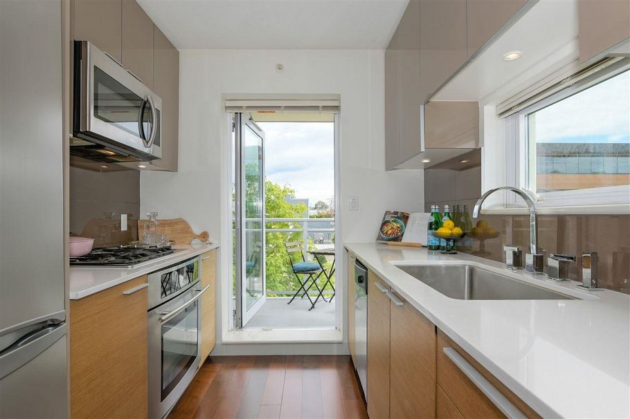 307 1808 W 3rd Avenue Vancouver, BC - 1